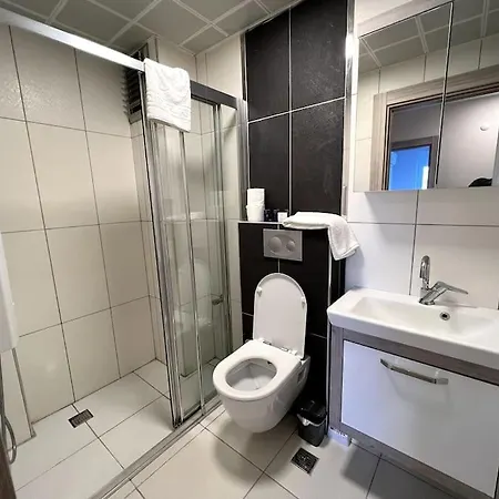 Apartament Spacious Flat Close To Erasta'8' *